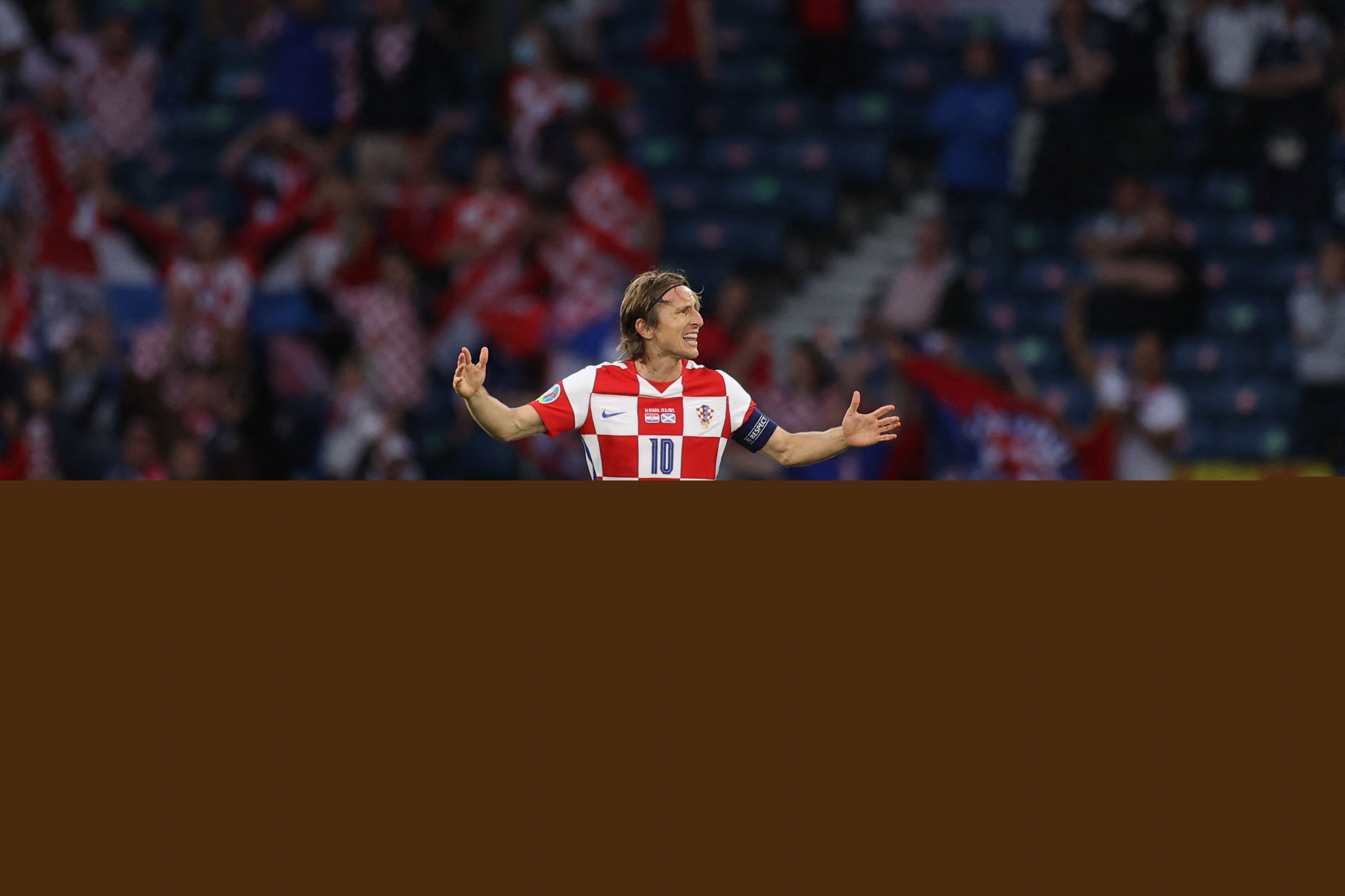 早报：求一个全是名场面的评论区