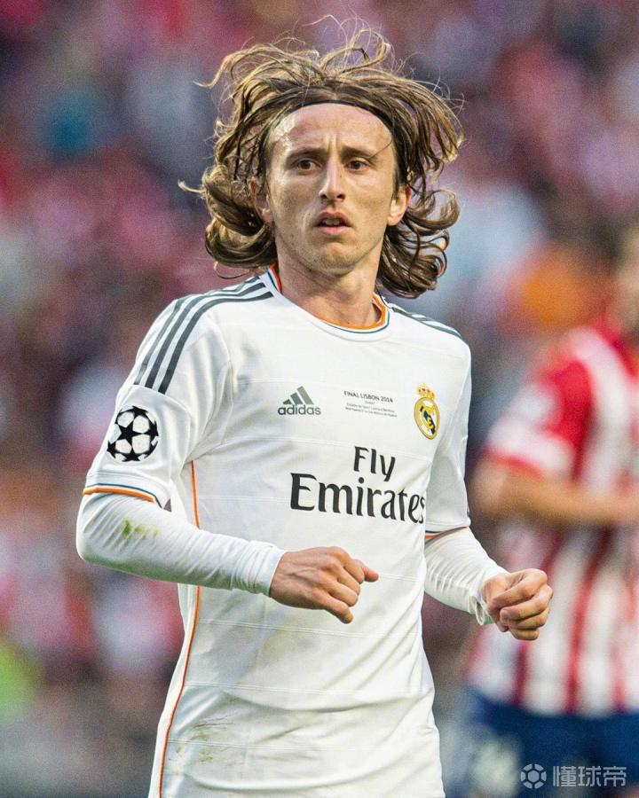 杜篮特连续得分，全队士气高涨