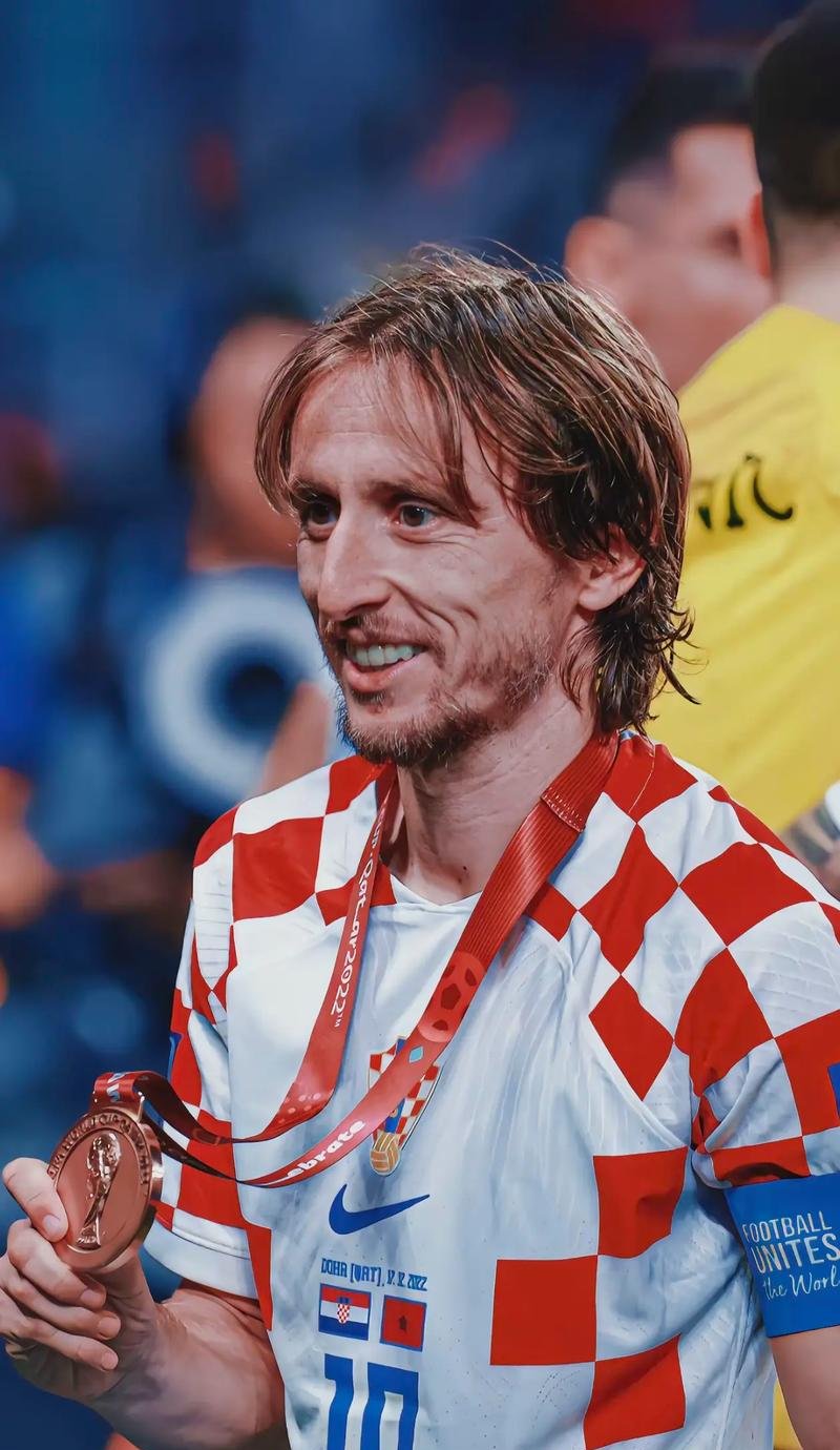 全市场：尤文与那不勒斯对格雷茨卡有意，正关注其续约情况