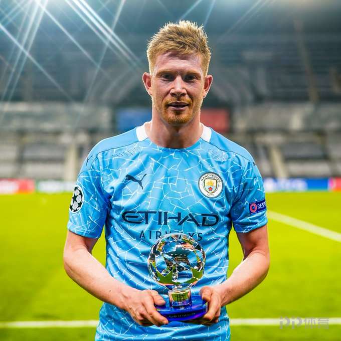 早报：拜仁的四线一十六胜，在我的肩膀上扛着！